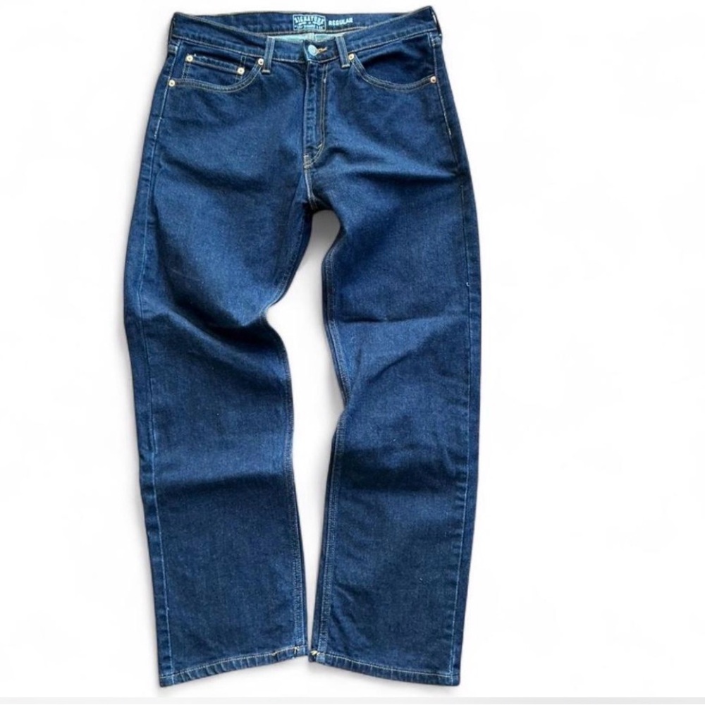 Y2K Streetwear Levi’s Signature Dark Wash Blue Denim Jeans